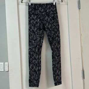 Lululemon wunder leggings 25”